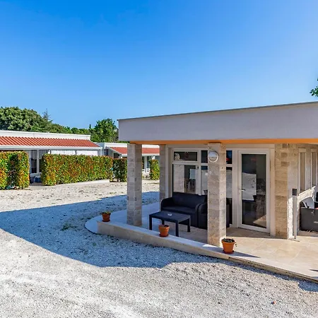 Rok 1 By Interhome Pola